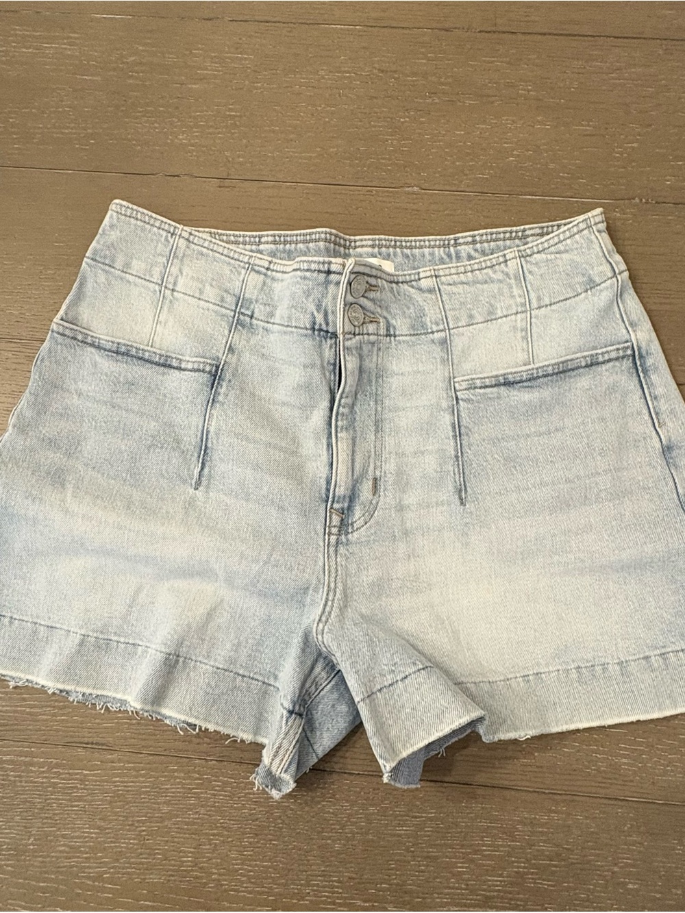 Maurice’s Light Wash High-Rise Denim Shorts